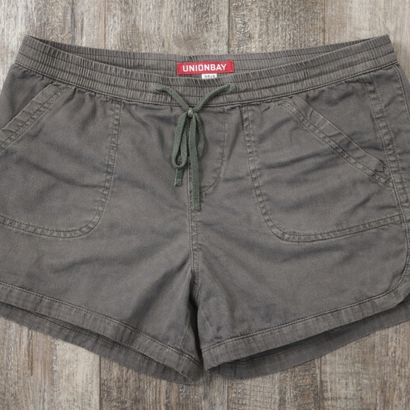 Unionbay Women’s Drawstring Shorts – Size Large – Brown/Gray - Picture 2 of 6